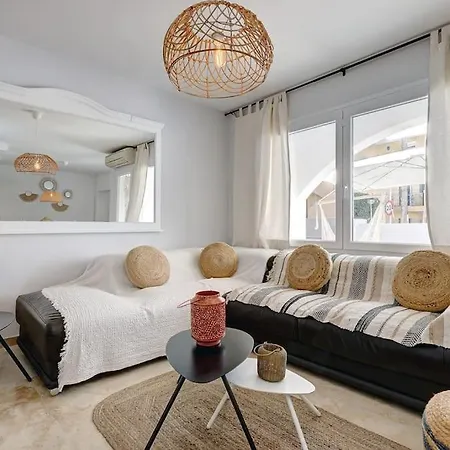 Apartment House Costabella *
