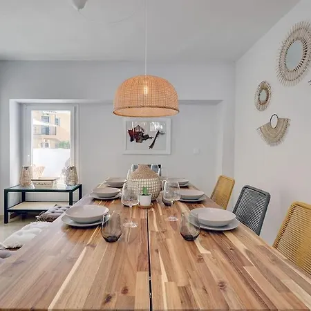 Apartment House Costabella
